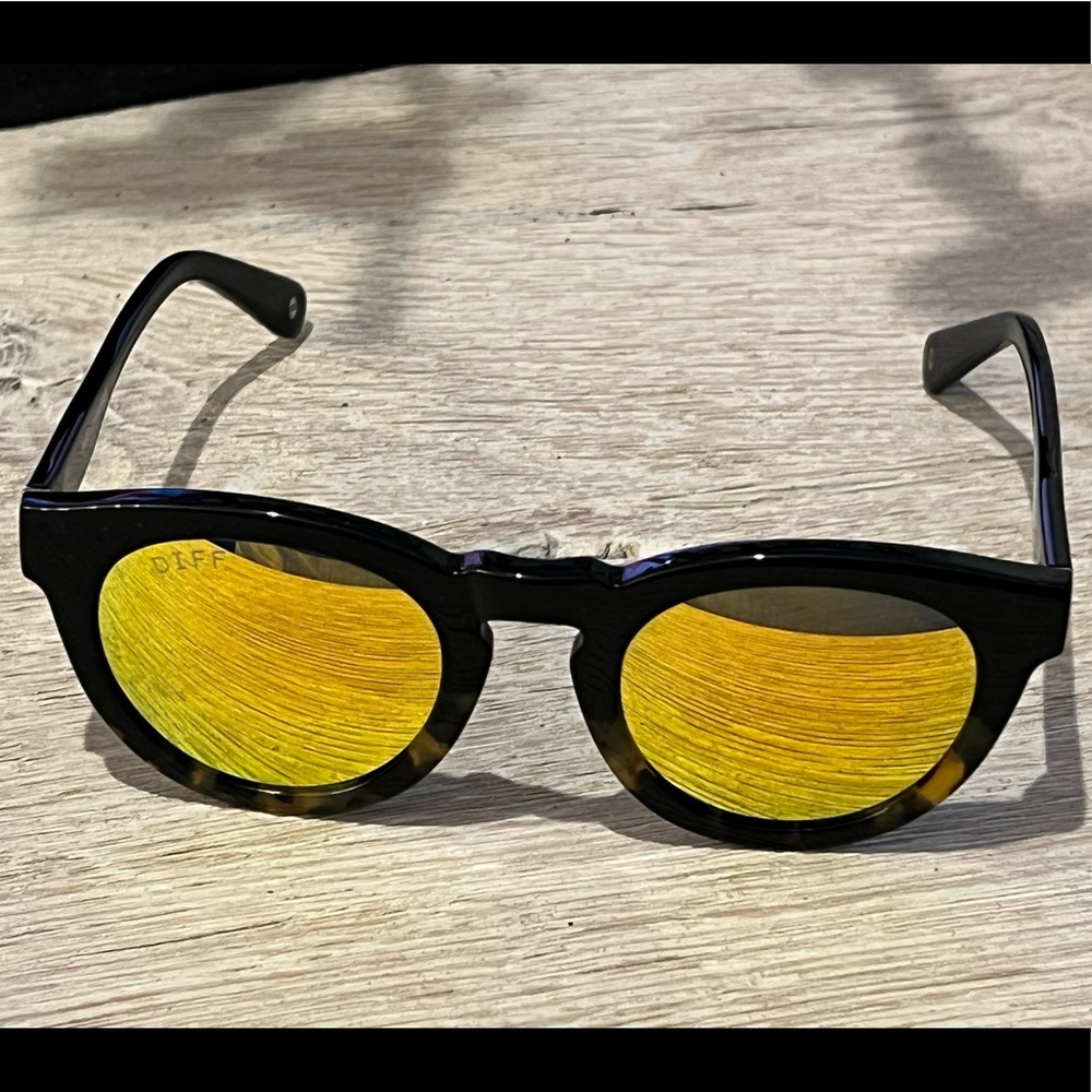 Diff Sunglasses! - image 2